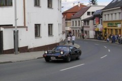 30.-Ferrari-308-GTS-patri-k-mladsim-vetreranum