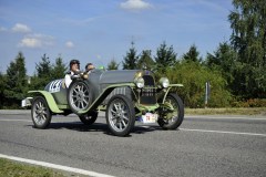 15-Vladimir-Gajdos-jede-se-sportovnim-vozem-Fiat-501-SS-rok-vyroby-1924-obsah-1460